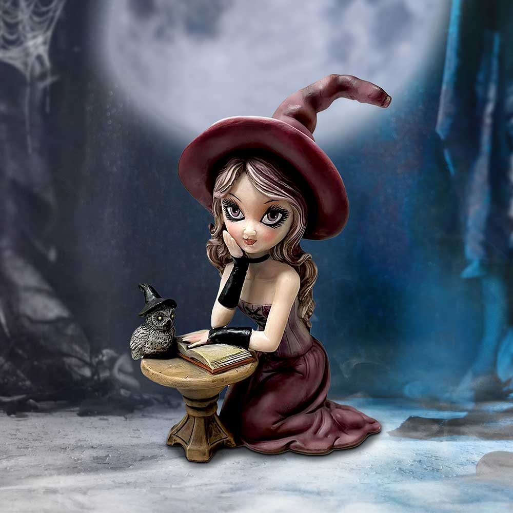 Agatha Witch Figurine 15cm: 1 - Figures & Collectables By Gift Moments