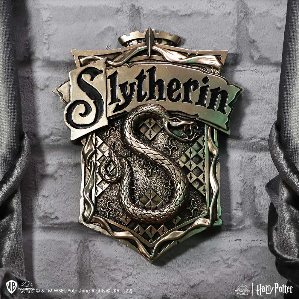 Harry Potter Slytherin Wall Plaque - Signs & Plaques at Gift Moments