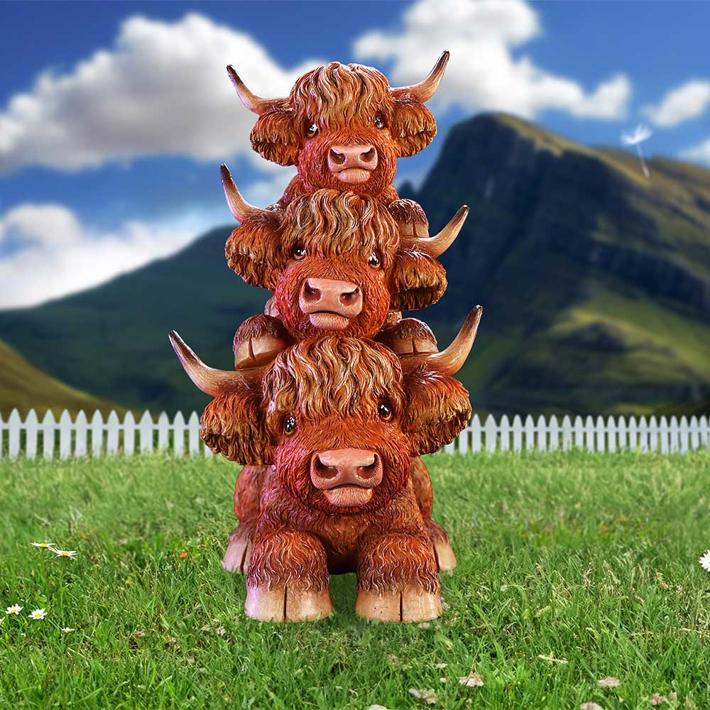 Highland Cow Totem Figurine - Figures & Collectables at Gift Moments