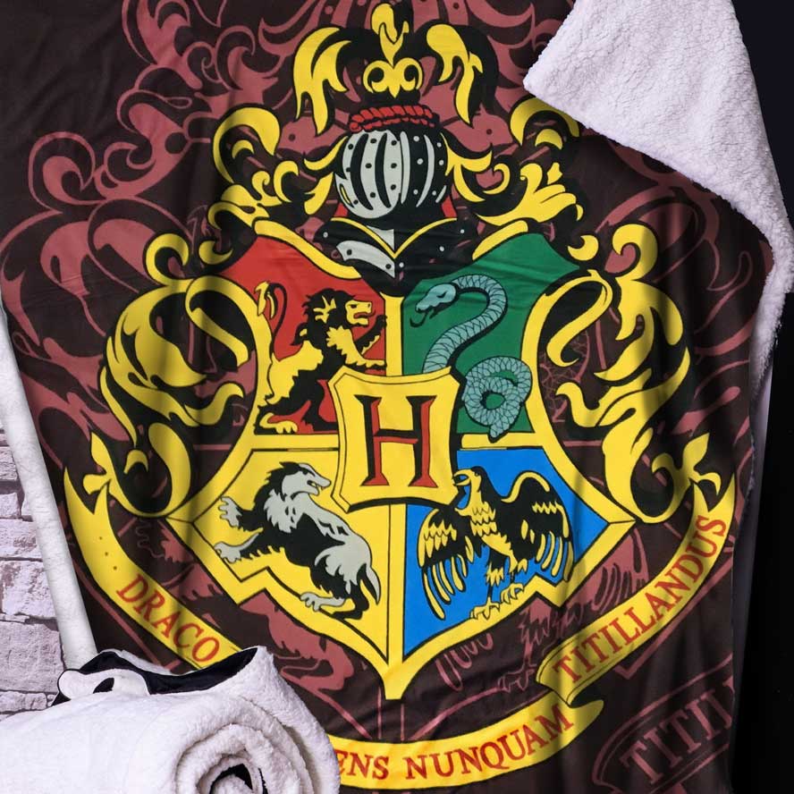 Hogwarts Crest Throw 100x150cm: 1 - Blankets By Harry Potter