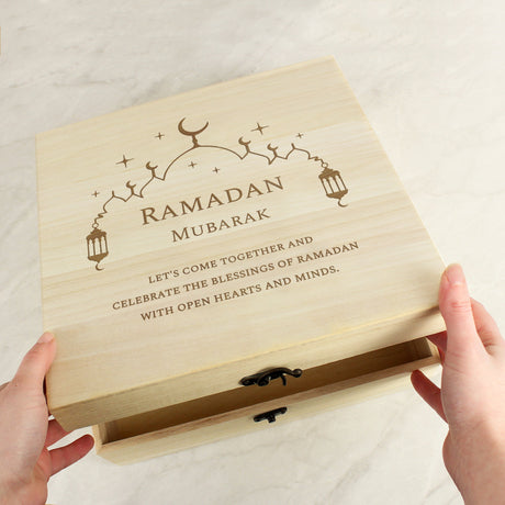 Personalised Wooden Keepsake Box for Eid: 1 - Keepsake Boxes By Gift Moments