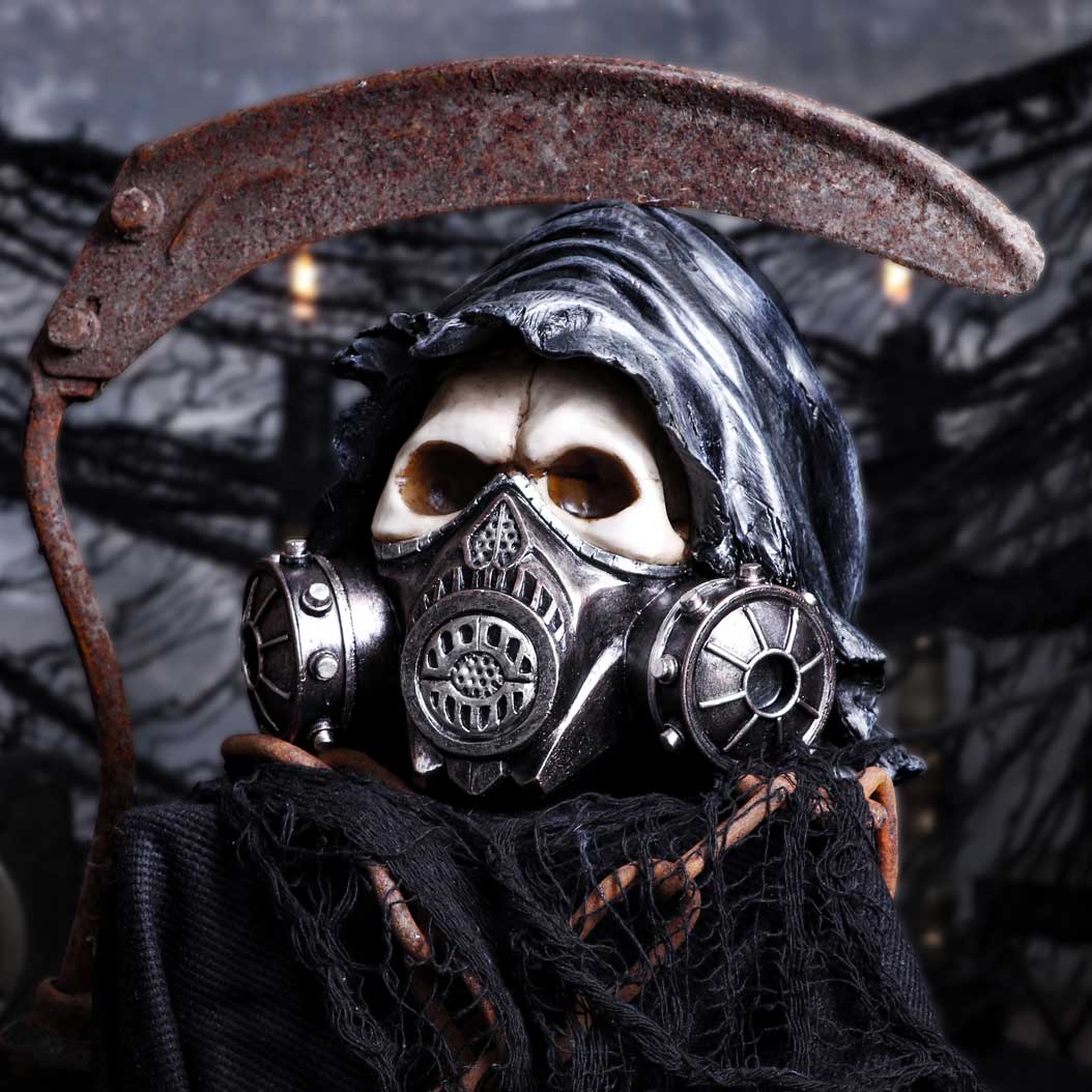 Catch Your Breath Steampunk Skull 19.5cm - Figures & Collectables at Gift Moments